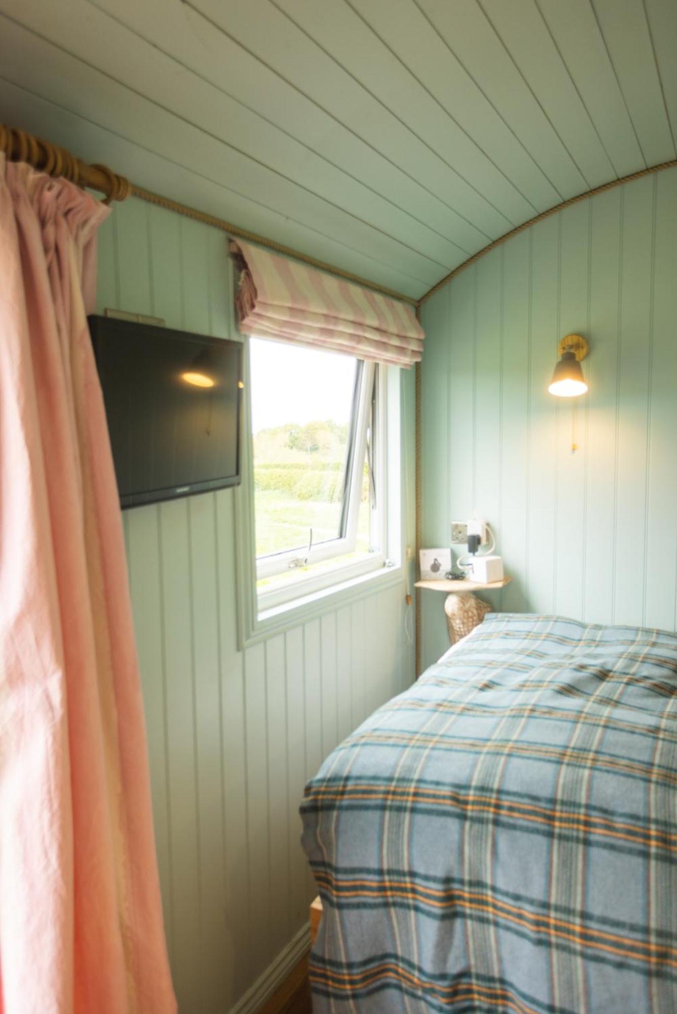 Mulsford Cottage Malpas  Szoba fotó